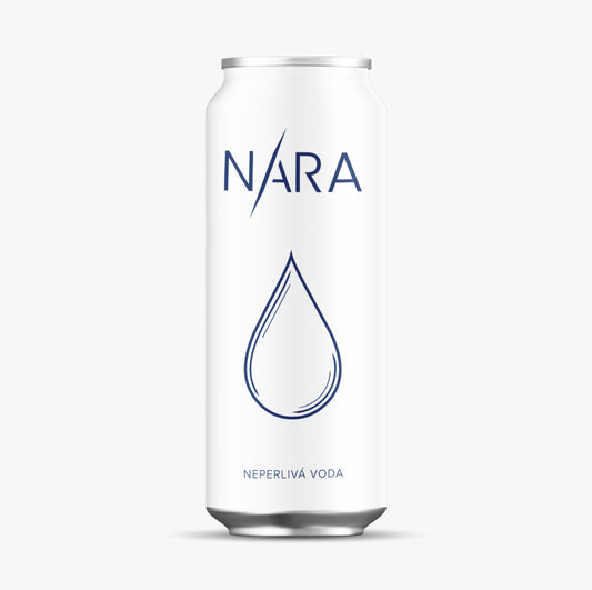 Elegantní 500ml plechovka neperlivé vody Nara s minimalistickým designem.